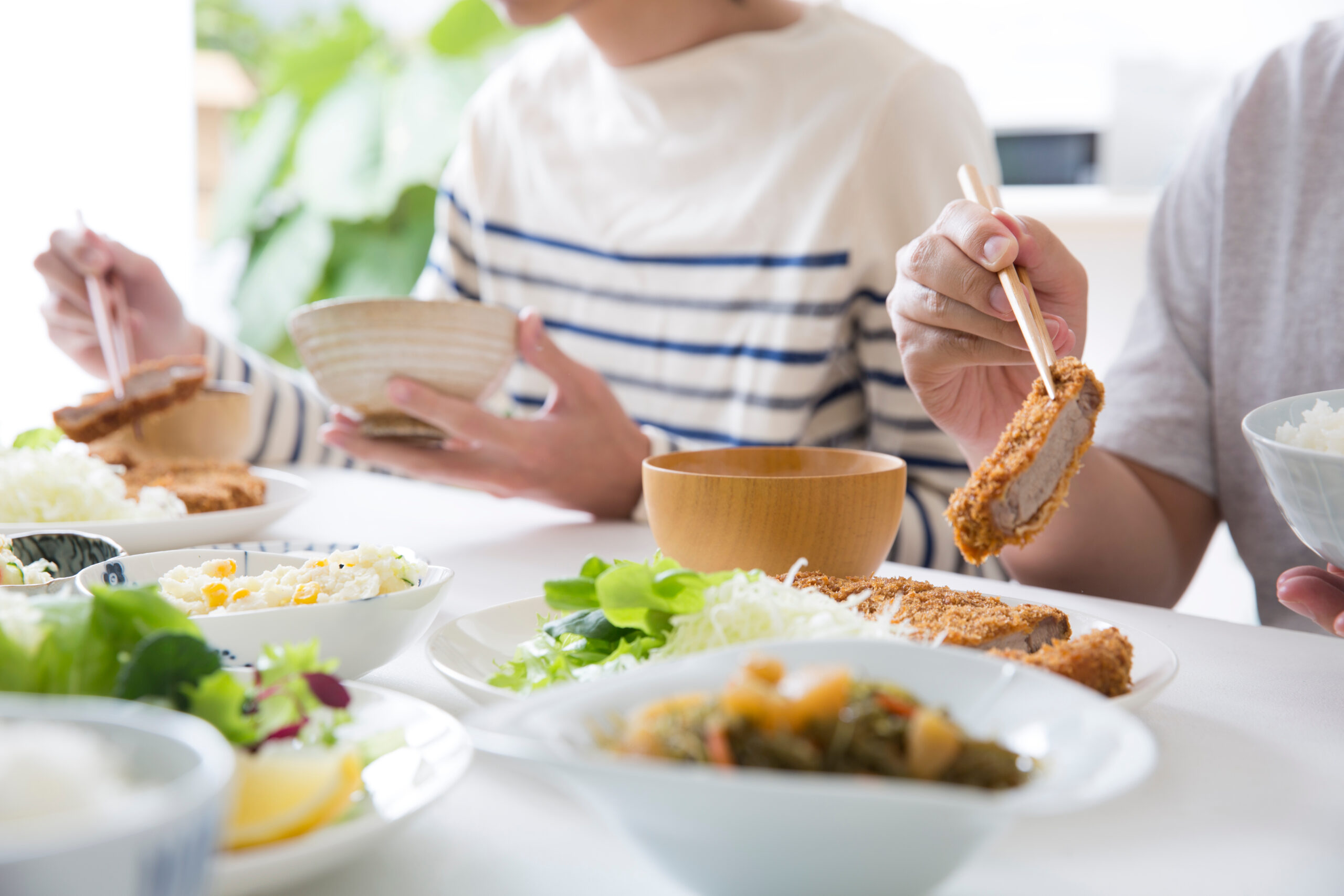 家庭の食卓、料理、とんかつ